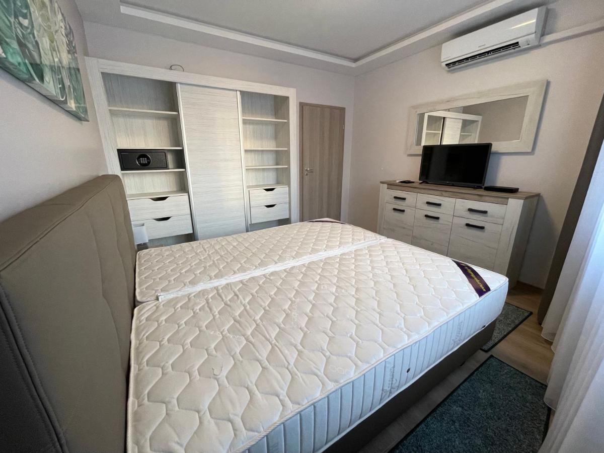 Lara Lux Apartment Hajdúszoboszló المظهر الخارجي الصورة