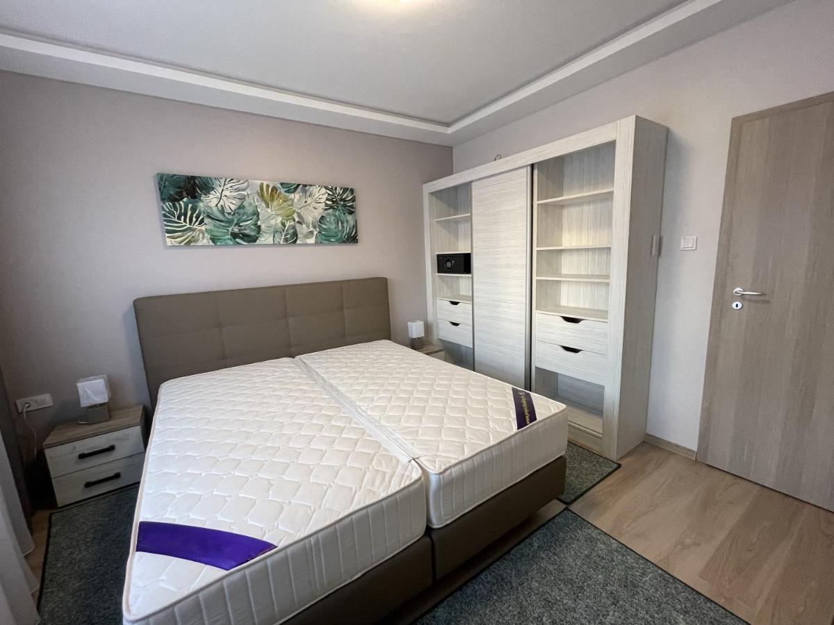 Lara Lux Apartment Hajdúszoboszló المظهر الخارجي الصورة