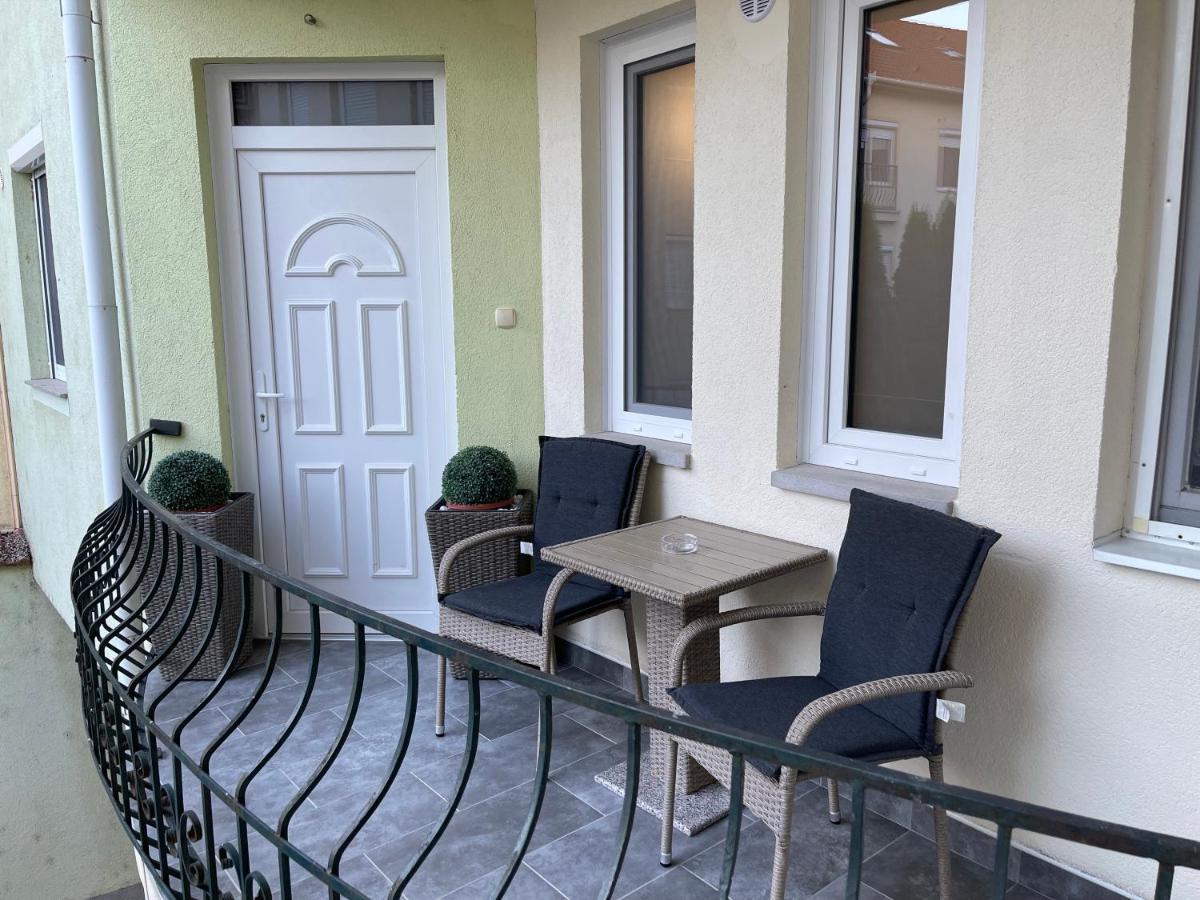 Lara Lux Apartment Hajdúszoboszló المظهر الخارجي الصورة